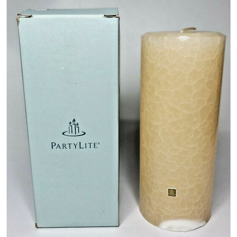 PartyLlite 3"x7" Pillar Candle New in Box White Tea & Ginger Scent P5D/C77182